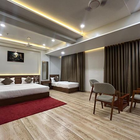 Hotel Holiday Icon Дварка Экстерьер фото
